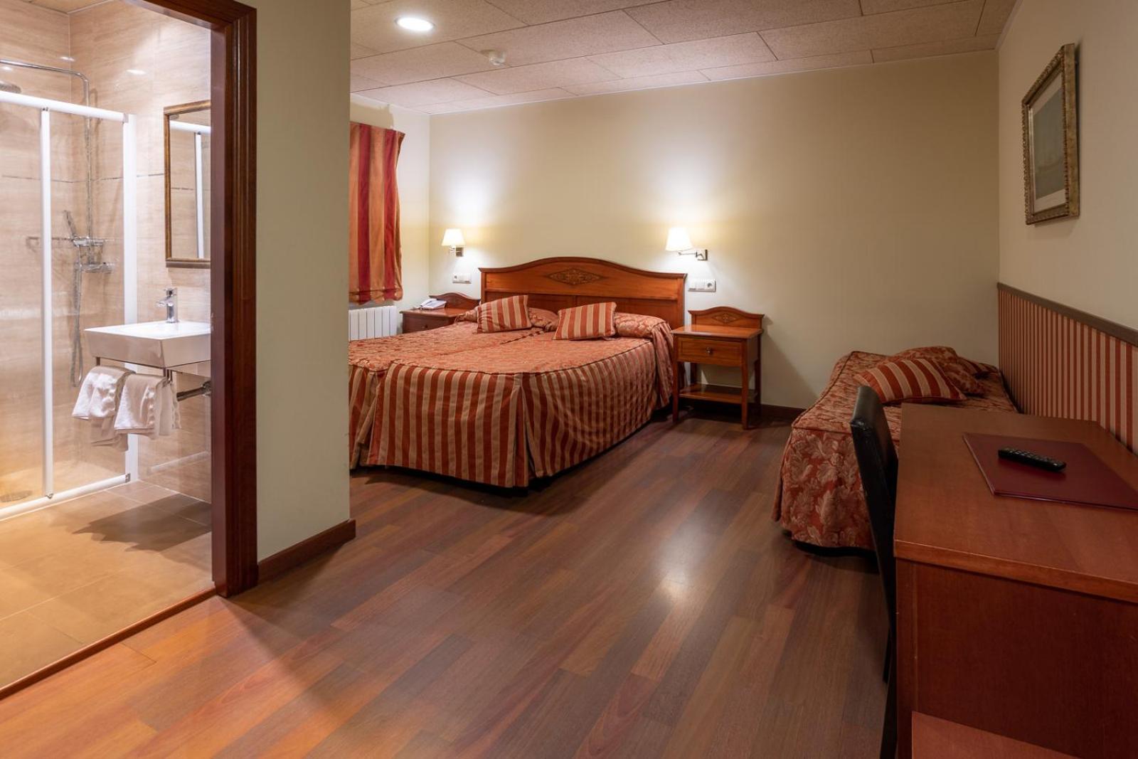 Hotel De กัมโปรดอน ภายนอก รูปภาพ