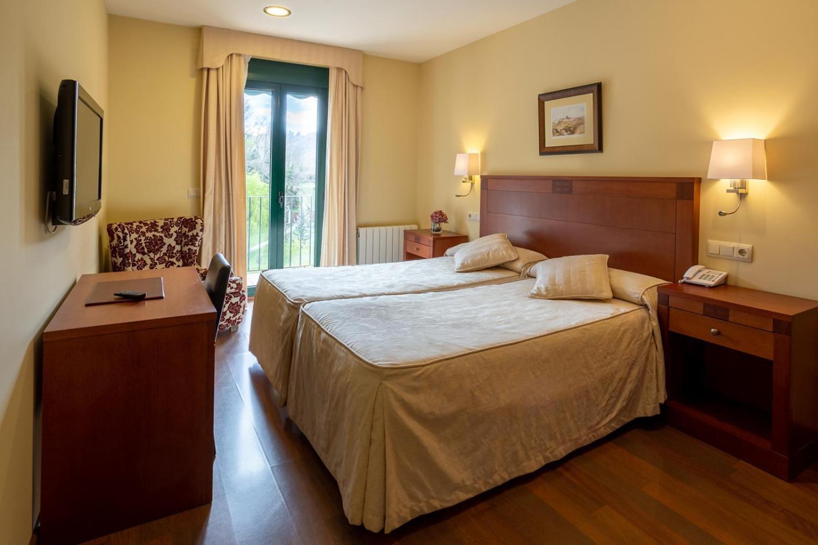 Hotel De กัมโปรดอน ภายนอก รูปภาพ
